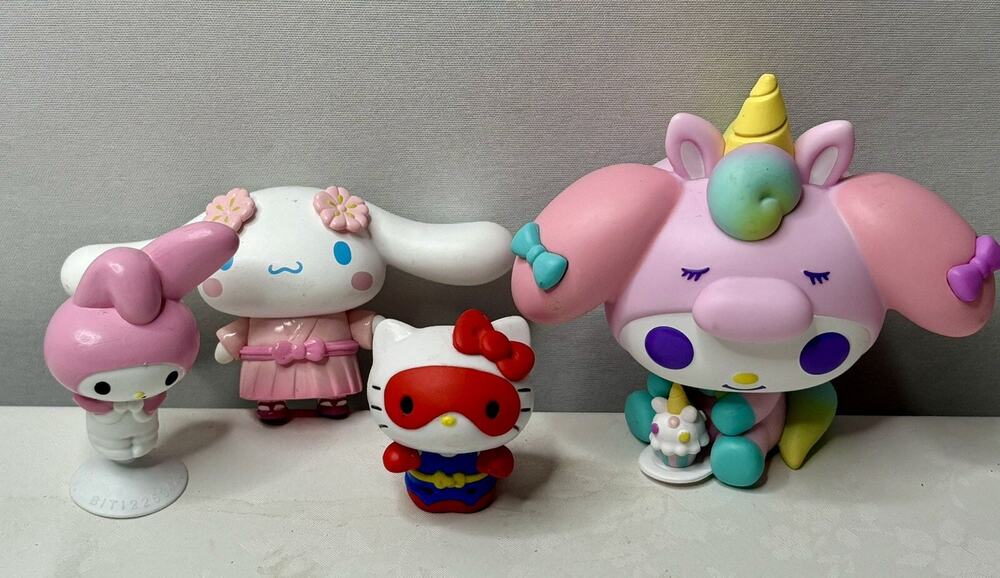 **Funko Pop! Vinyl: Sanrio - Hello Kitty Lot